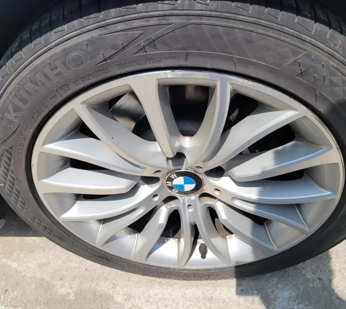 BMW F10 18인치 휠타이어 한대분