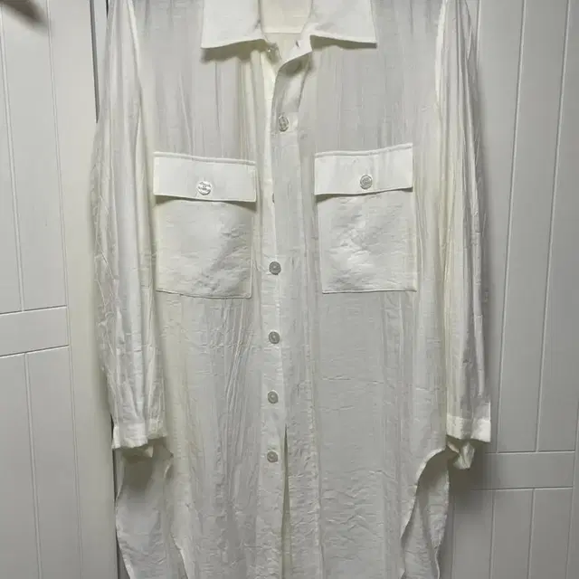 이얼즈어고 IVORY CREASE SILKY LONG SHIRTS