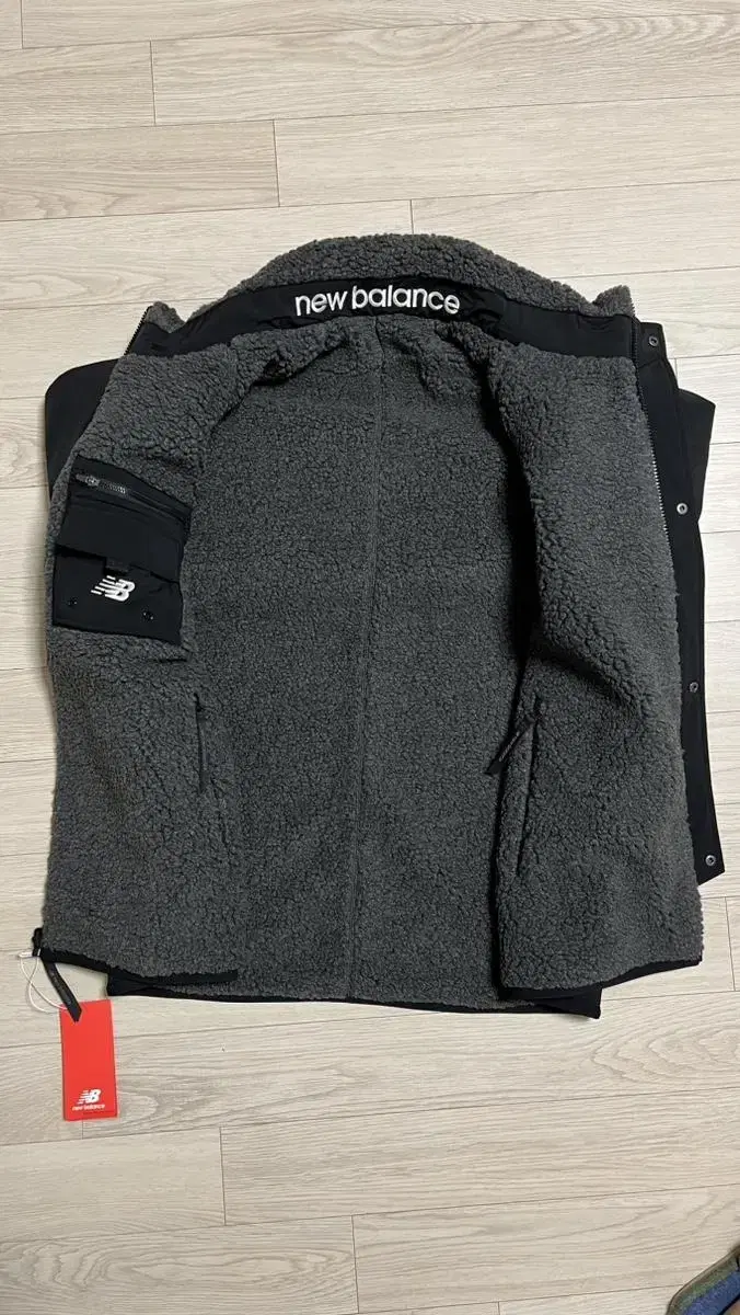 New Balance Reversible Jacket [110] New