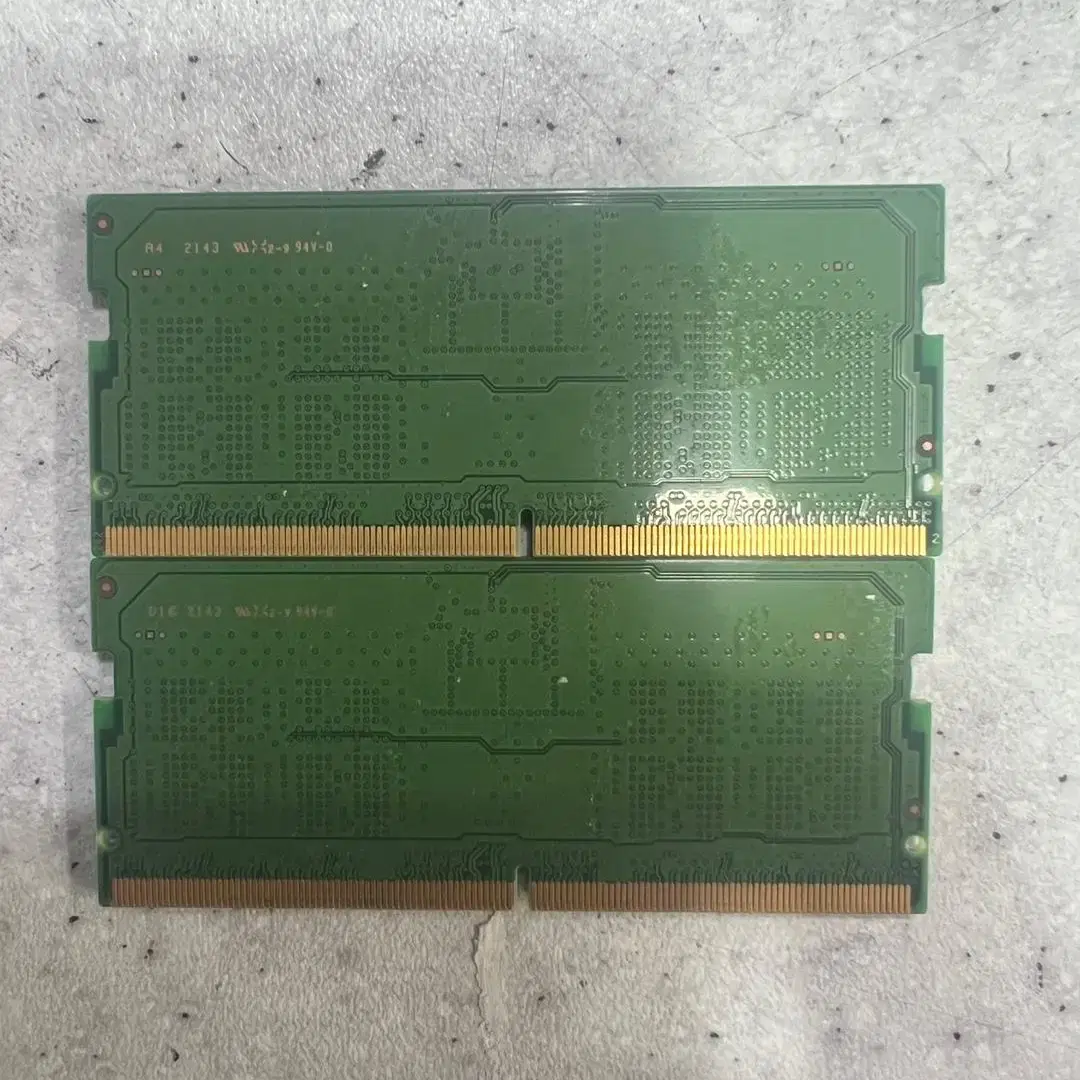 삼성 DDR5 8GB PC5-38400 X2