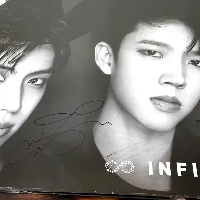 인피니트 싸인 사인 포스터 infinite