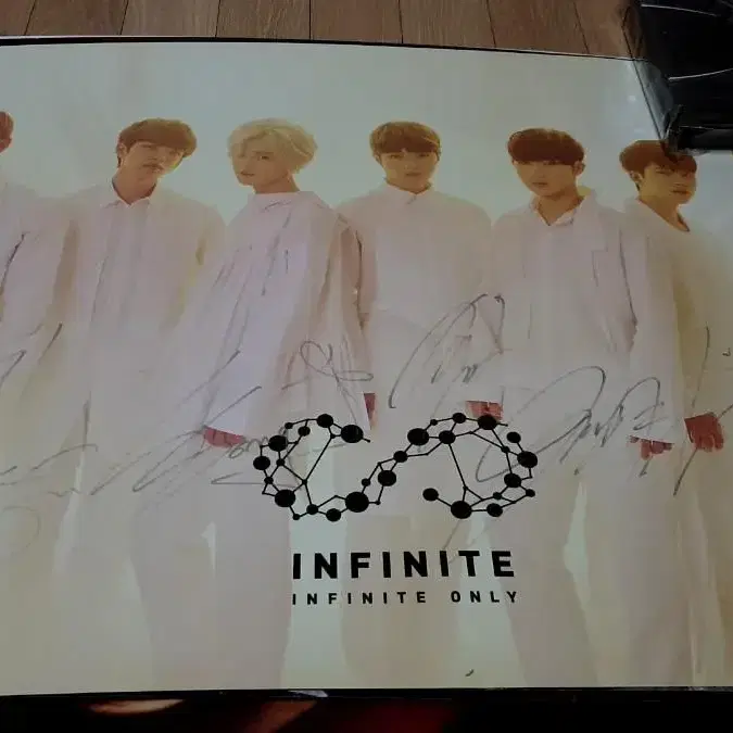 인피니트 싸인 사인 포스터 infinite