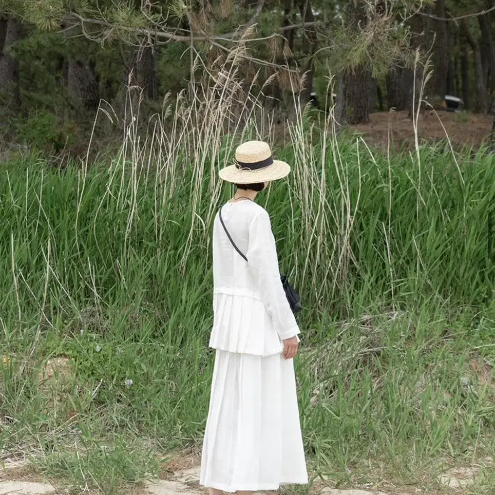 [가격내림]유노이아 플리츠 리넨 스커트