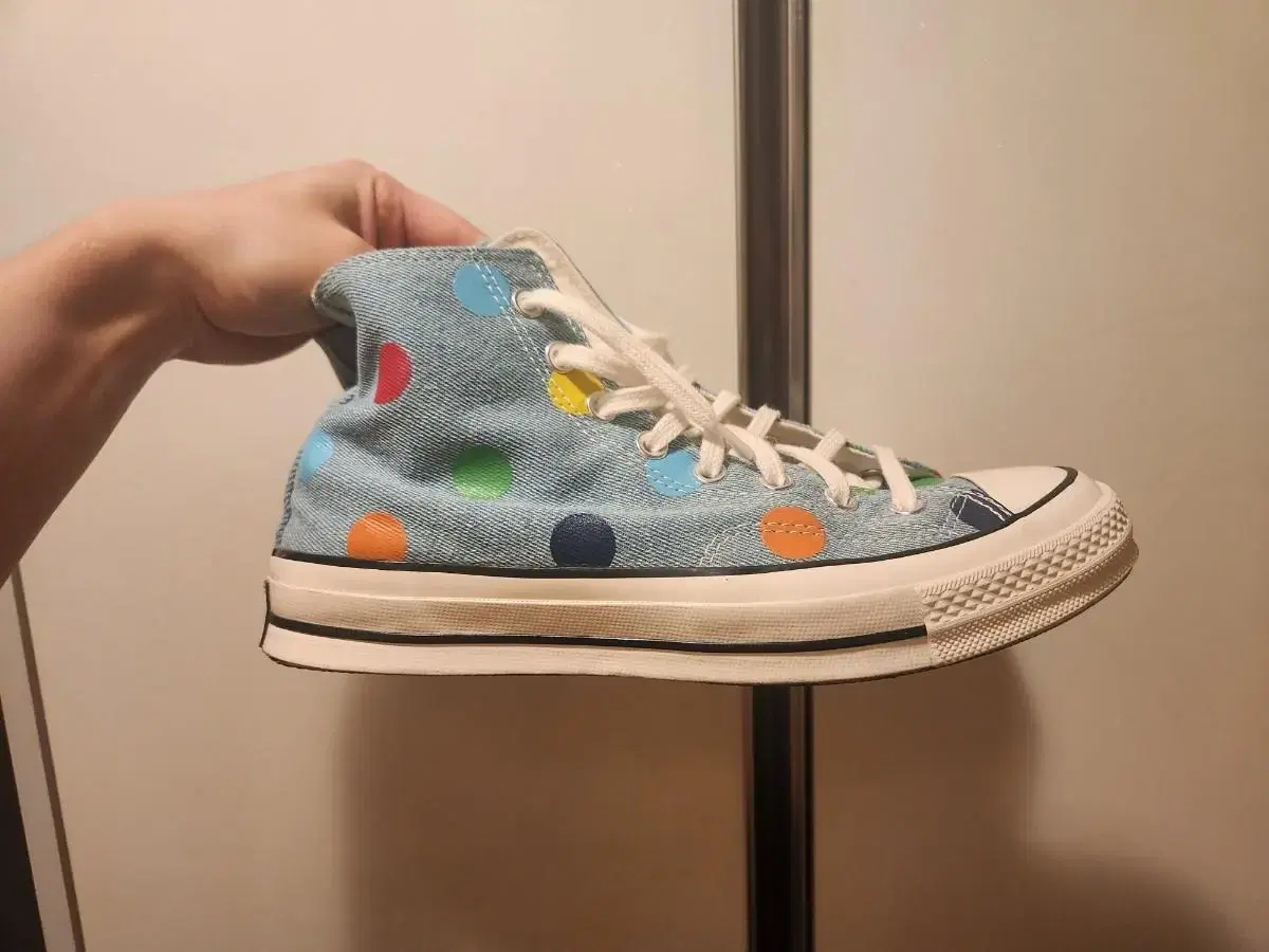 Golf King Sells Converse Collaboration Shoes