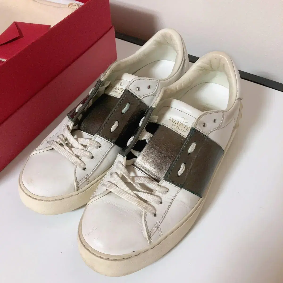 Valentino Studded Sneakers Women's 240 Pearl Brown