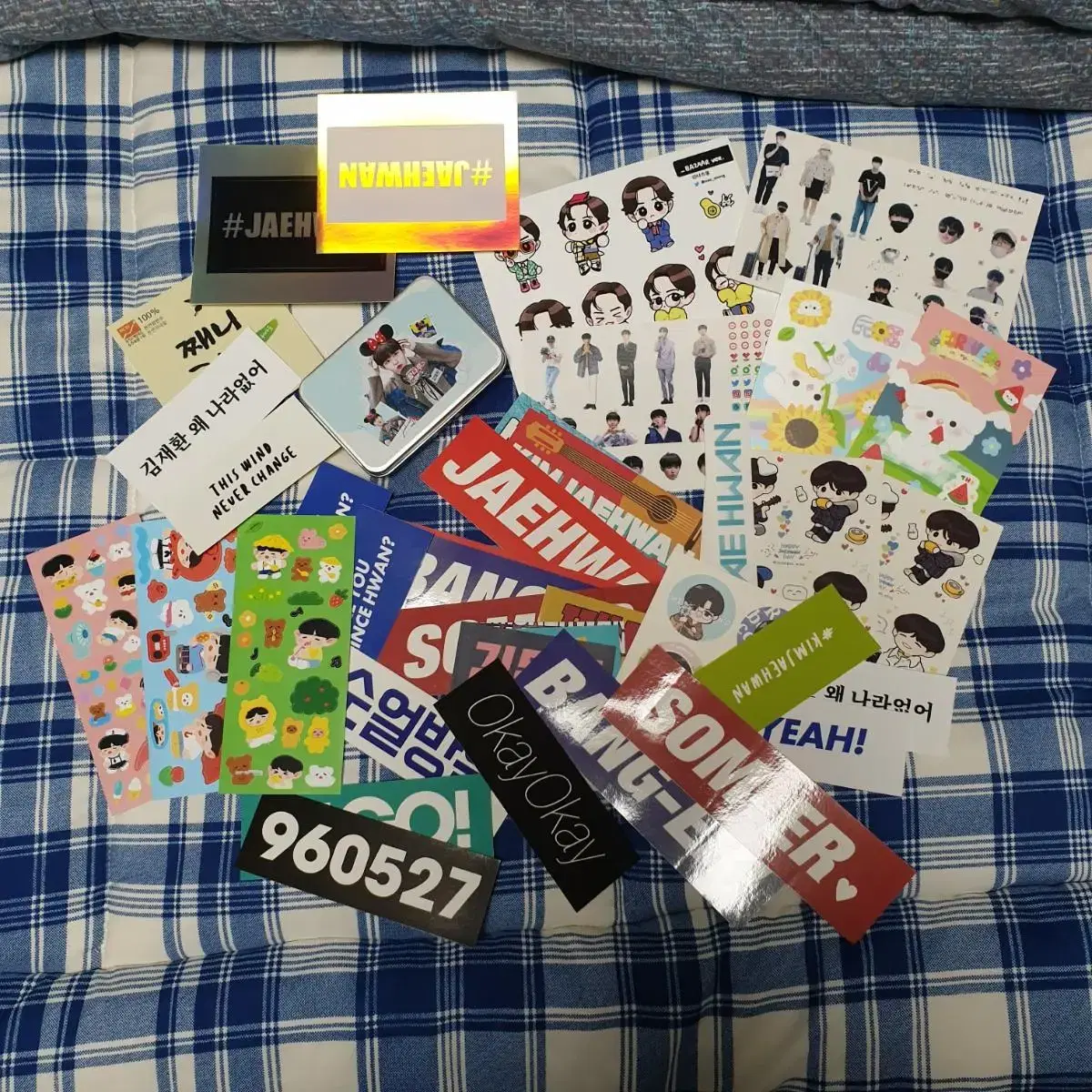 Jaehwan sticker and bulk of TinCase (including Manchan sticker )