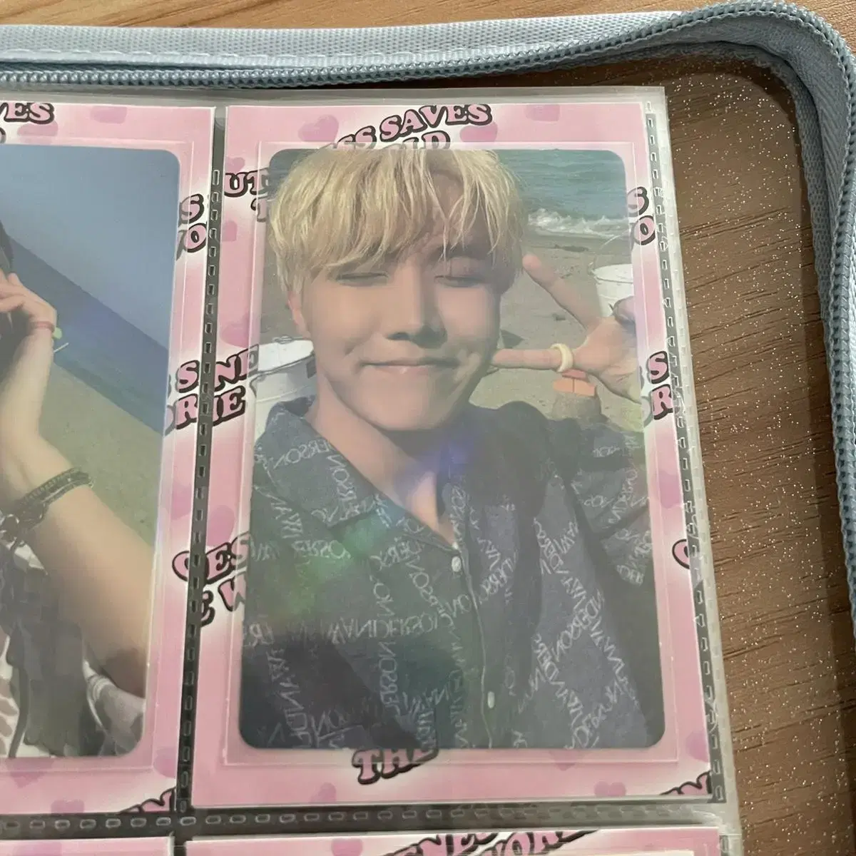 Butter Peach Charm photocard wts