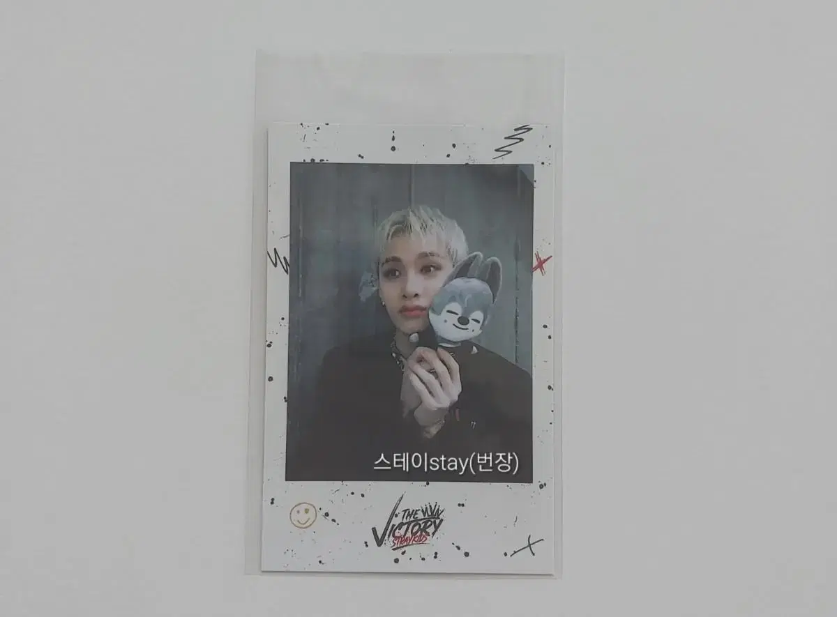 bang chan skzoo popup store pola