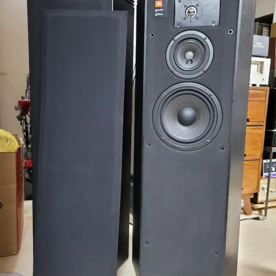 JBL HP.. 580.