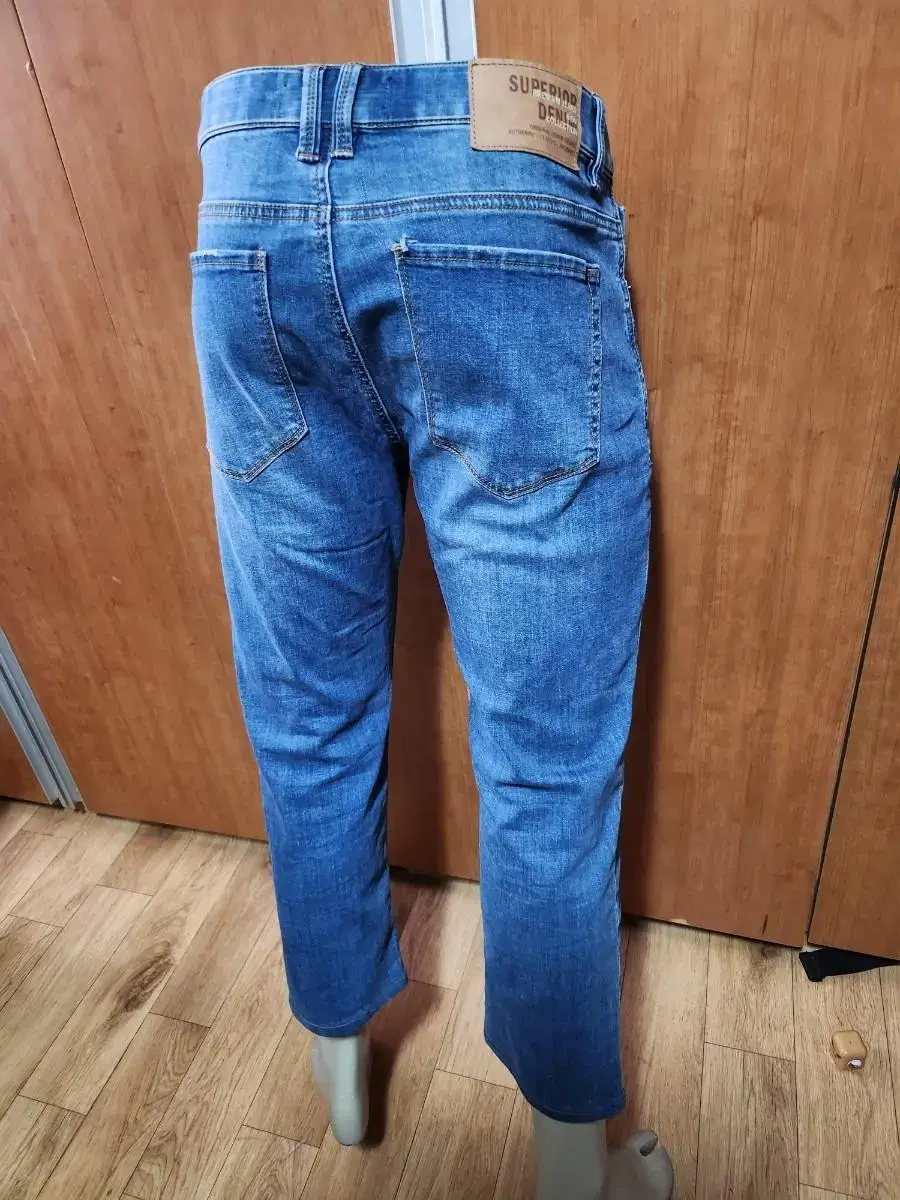 ACP span jeans are 32, but measurements and fit considerations are 31 to 32.