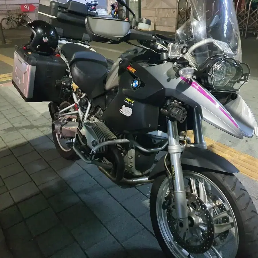 BMW 1200GS  은색 06년식  24500키로  신차급 소장용 정리