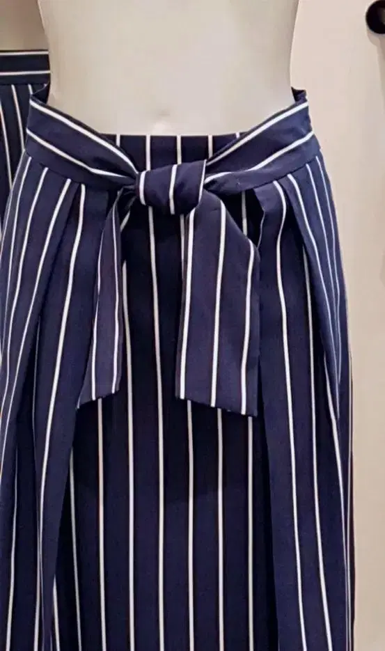 Cost $200,000) Option O, new - Stephanel Striped Ribbon Skirt