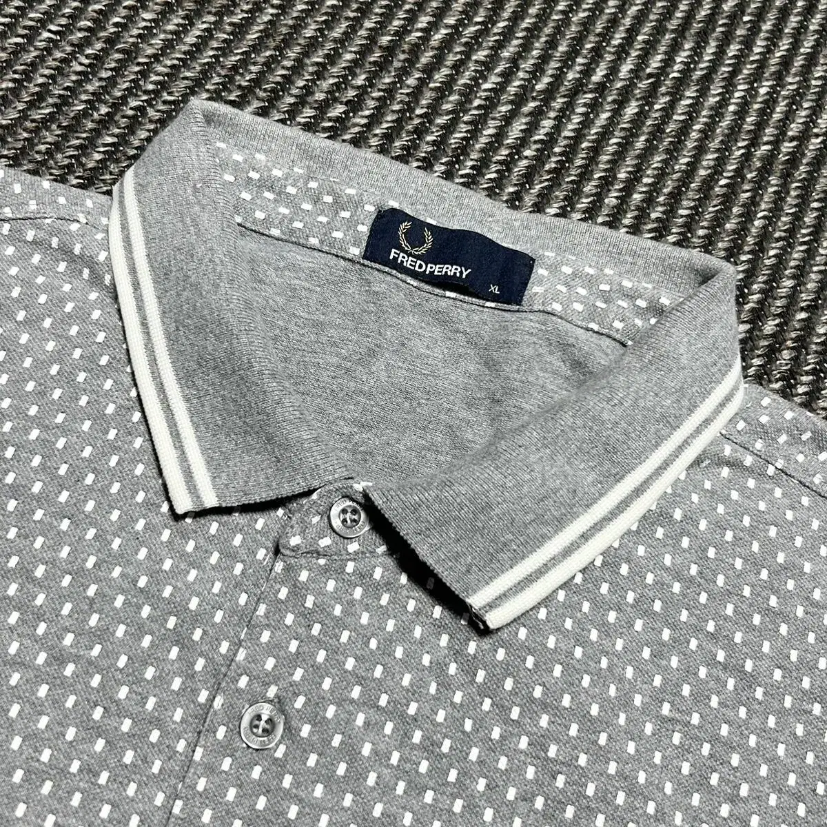 [ XL ] Fredperry 프레드페리 그레이 반팔 카라티