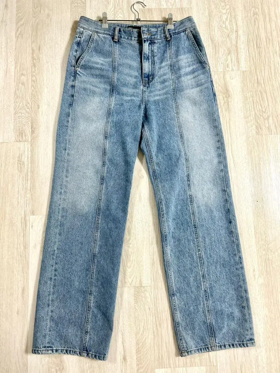 Wide Washed Wide Denim (M)