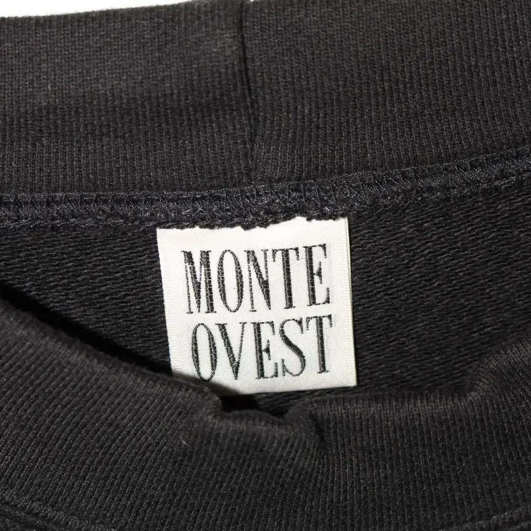 MONYE OVEST 하트 파우치 티셔츠 [23050108]