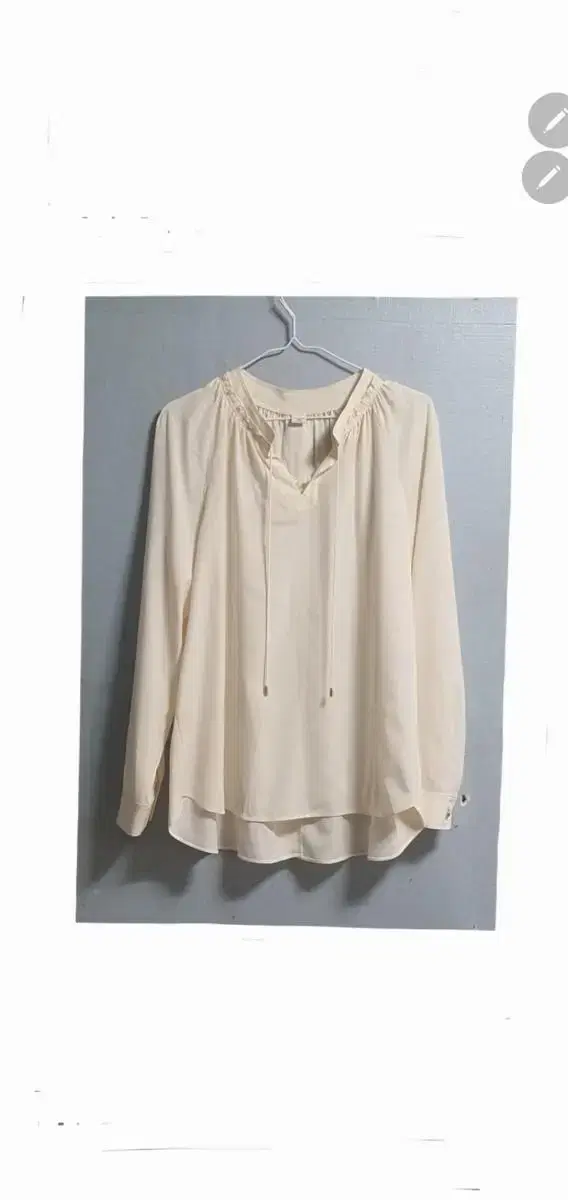 [88]Georges Leche Blouse