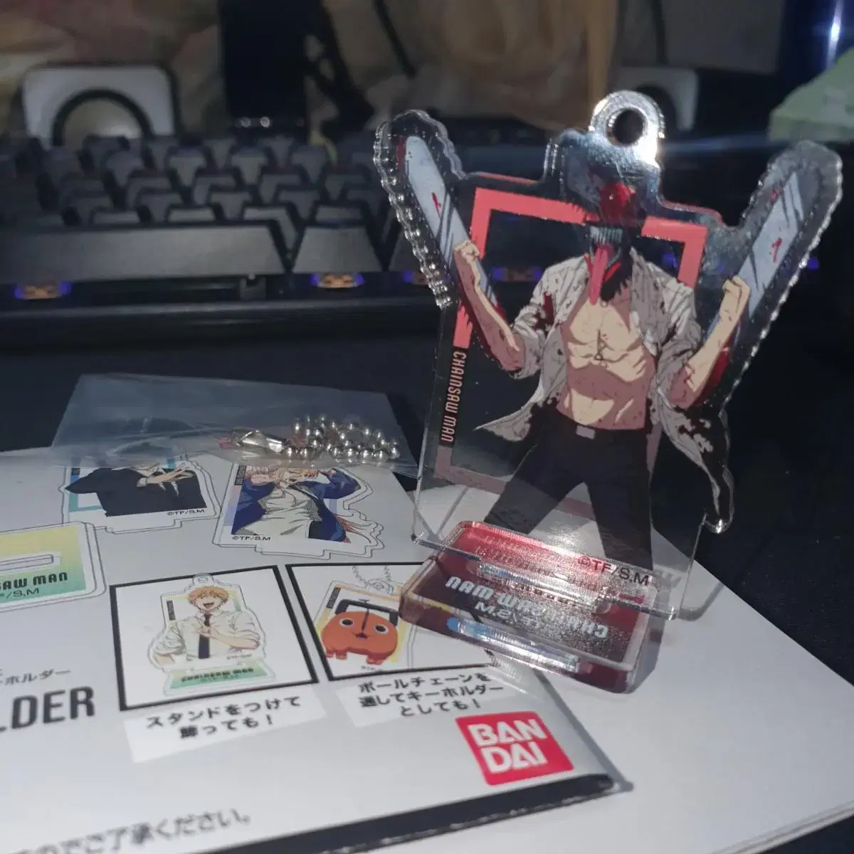 Price drop) Chainsaw Man Denji Stand Mini acrylic Key Holder