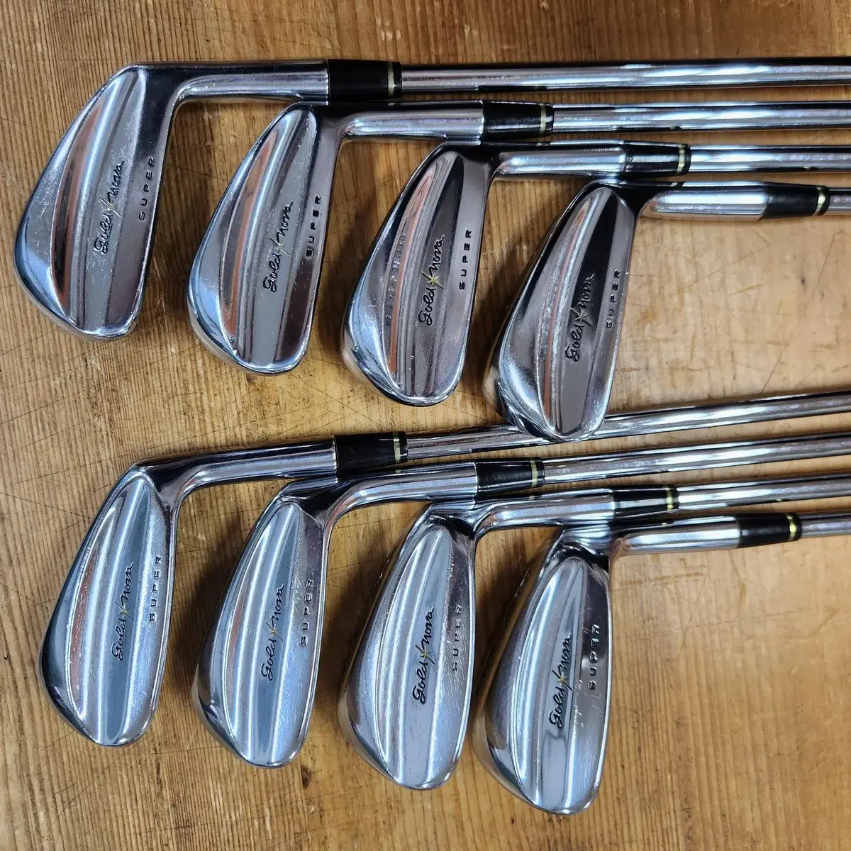 i430. Mizuno Super Gold Nova Irons 8p. R