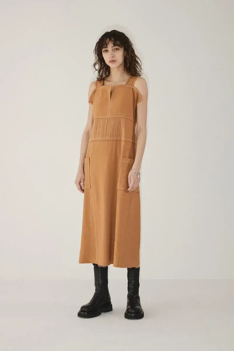 (가격인하)메종마레 linen pointed st dress[tan]