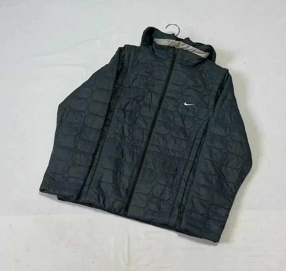 Nike Thermafit Lightweight Quilted Jacket with Detachable Arms