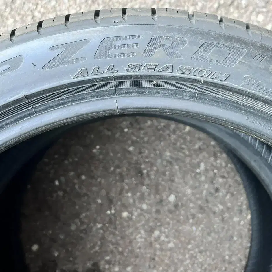 [새상품]2454018피렐리 타이어 피제로 올시즌플러스 245/40R18