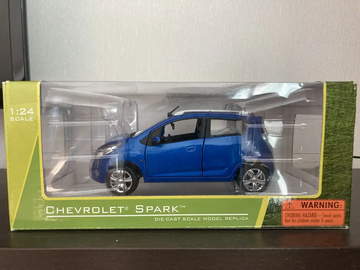 Spark Die-Cast 1:24 Matiz Creative Minicar