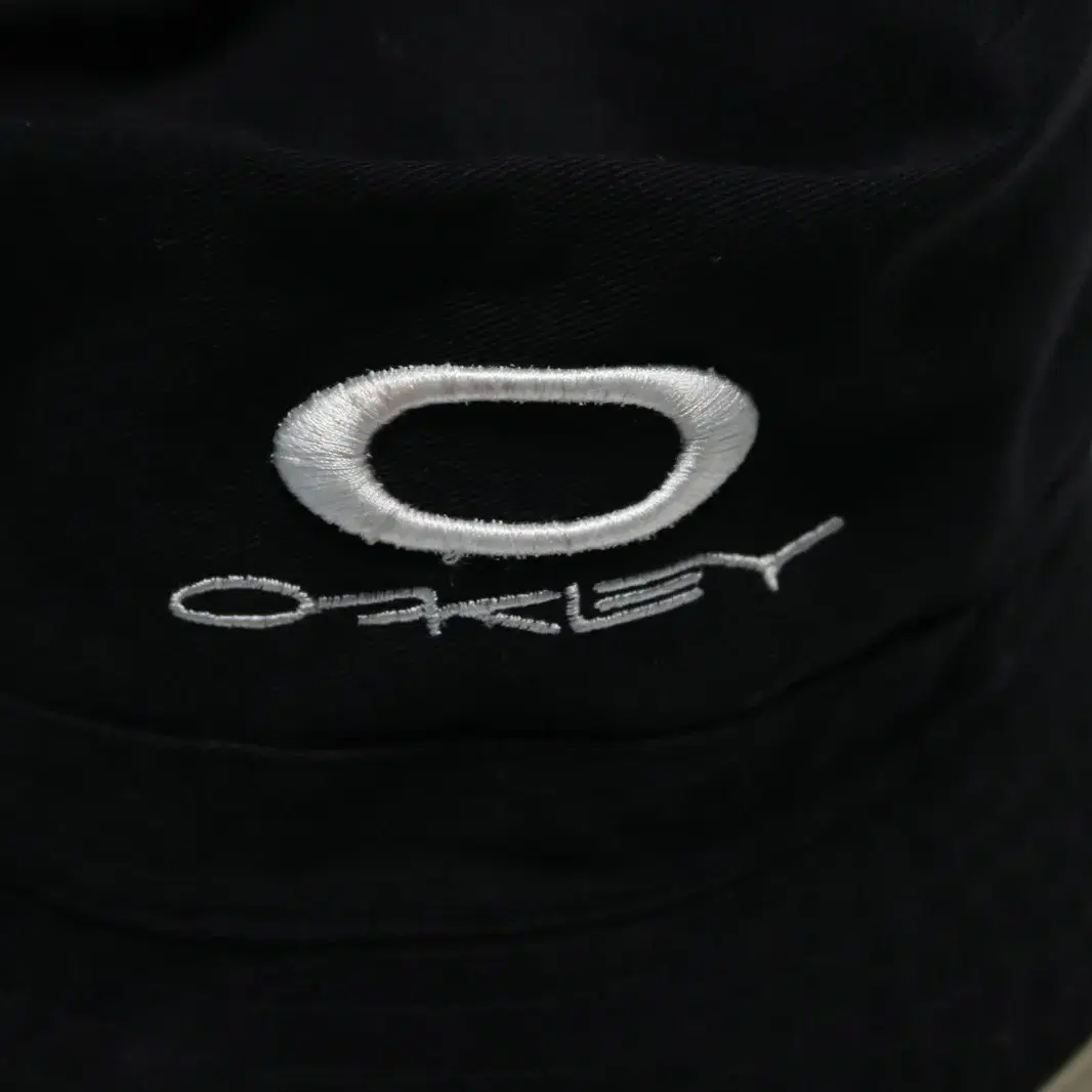 oakley 오클리 아카이브 90s 리버시블 버킷햇