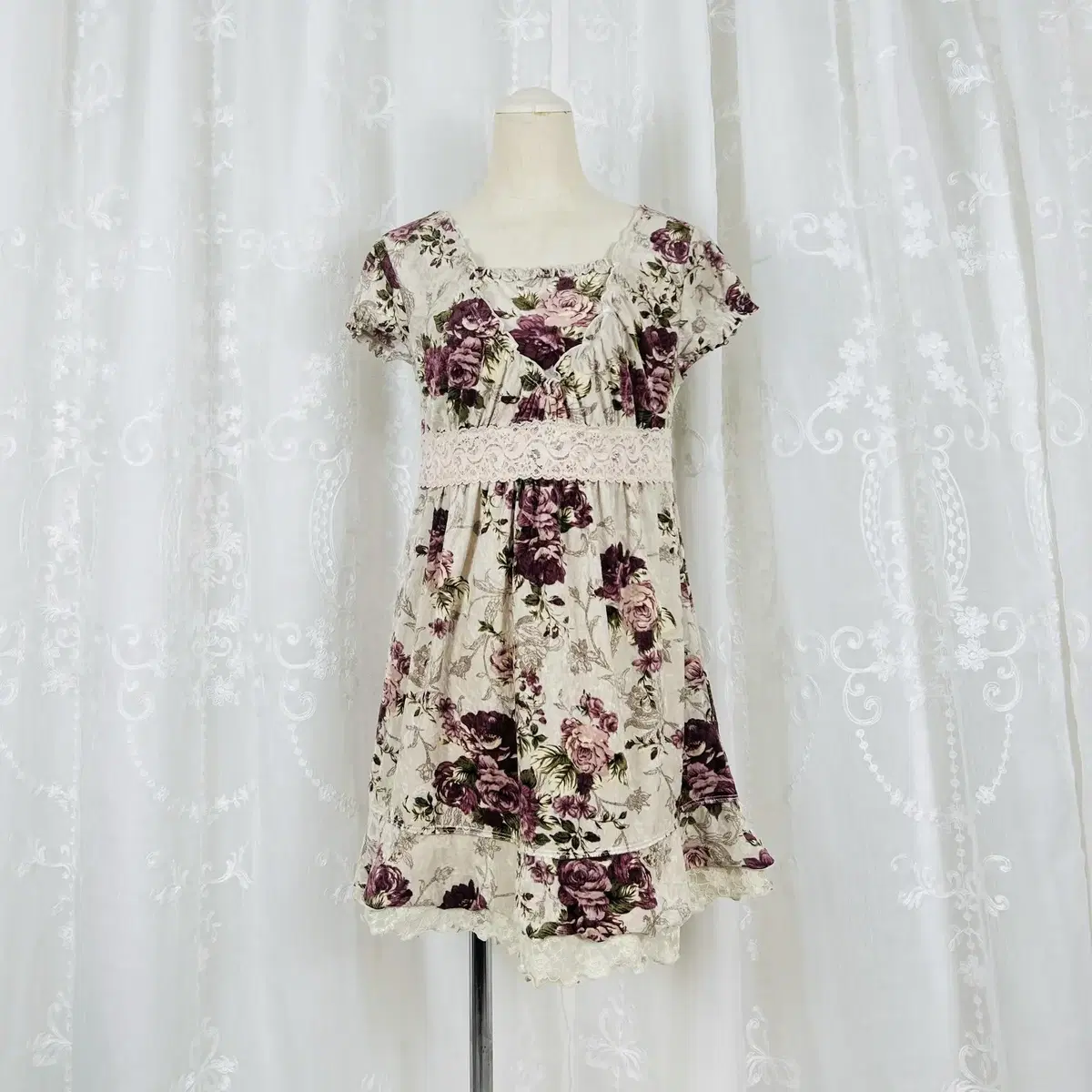 NO.2214 Beige Flower Pattern Lace Short Sleeve ONEPIECE