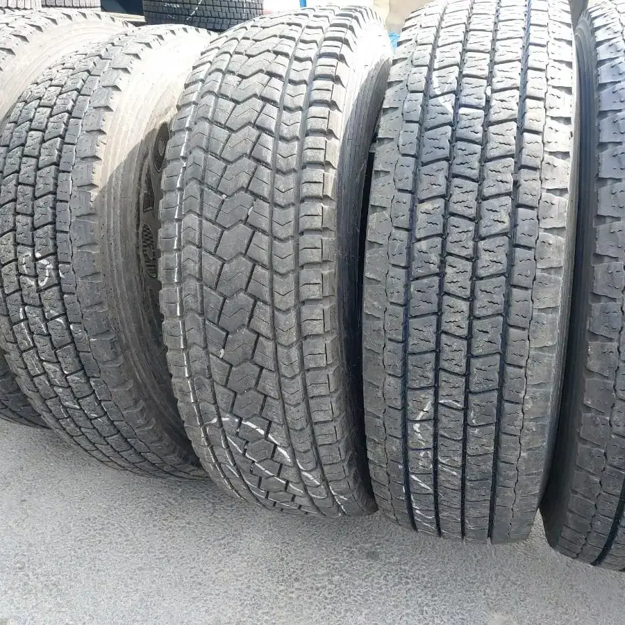 대형카고차량용 트레일러용 315/80R22.5 미쉐린 중고타이어