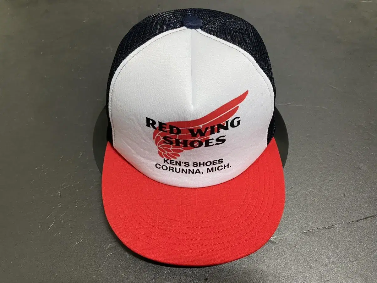 RED WING SHOES vintage trucker cap 트러커캡