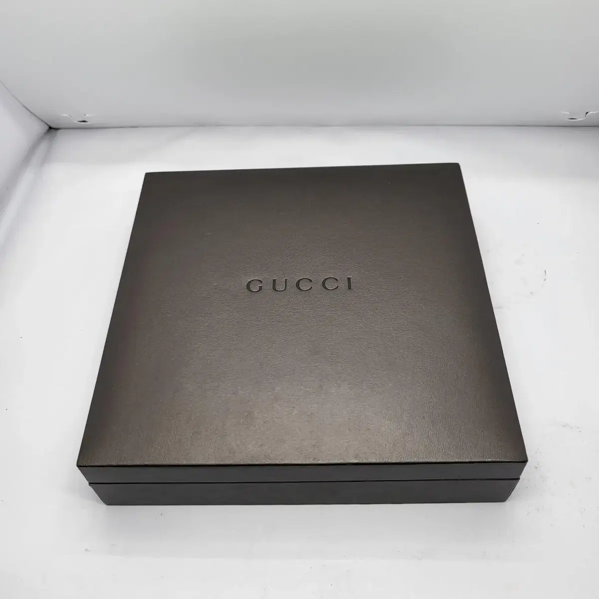 GUCCI 구찌 케이스 팝니다.