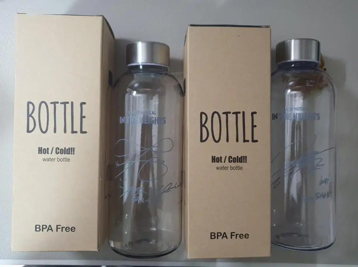 Musical In the Heights premiere merchandise bottle (Sungkyu, dongwoo in bulk).