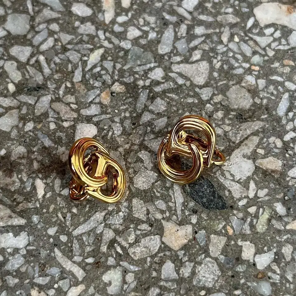 dior earcuff