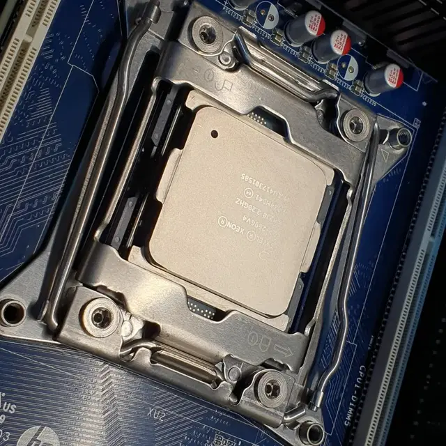 Intel Xeon E5-2680 V4 | 2개 세트 | 28C 56T