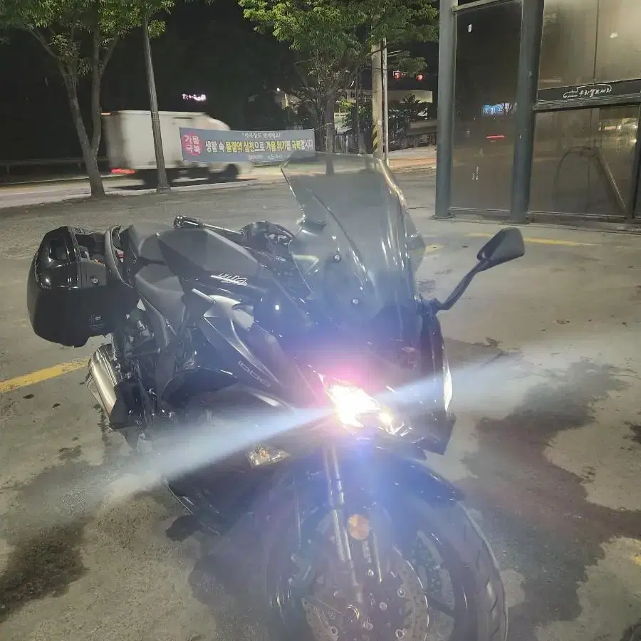 z1000sx 19년식 2.1만키로 판매합니다