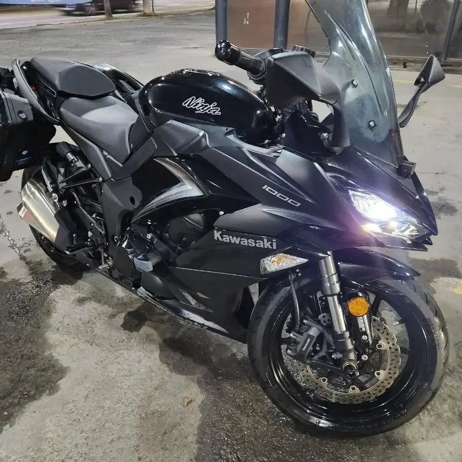 z1000sx 19년식 2.1만키로 판매합니다