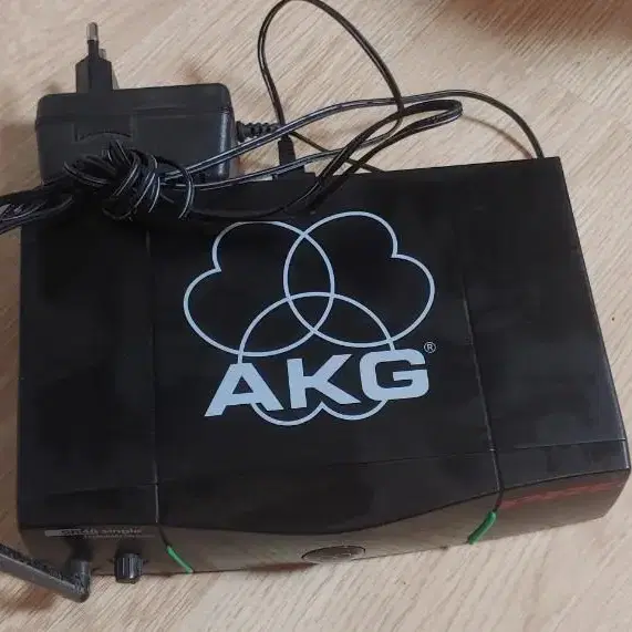 AKG 마이크수신기 sr 40