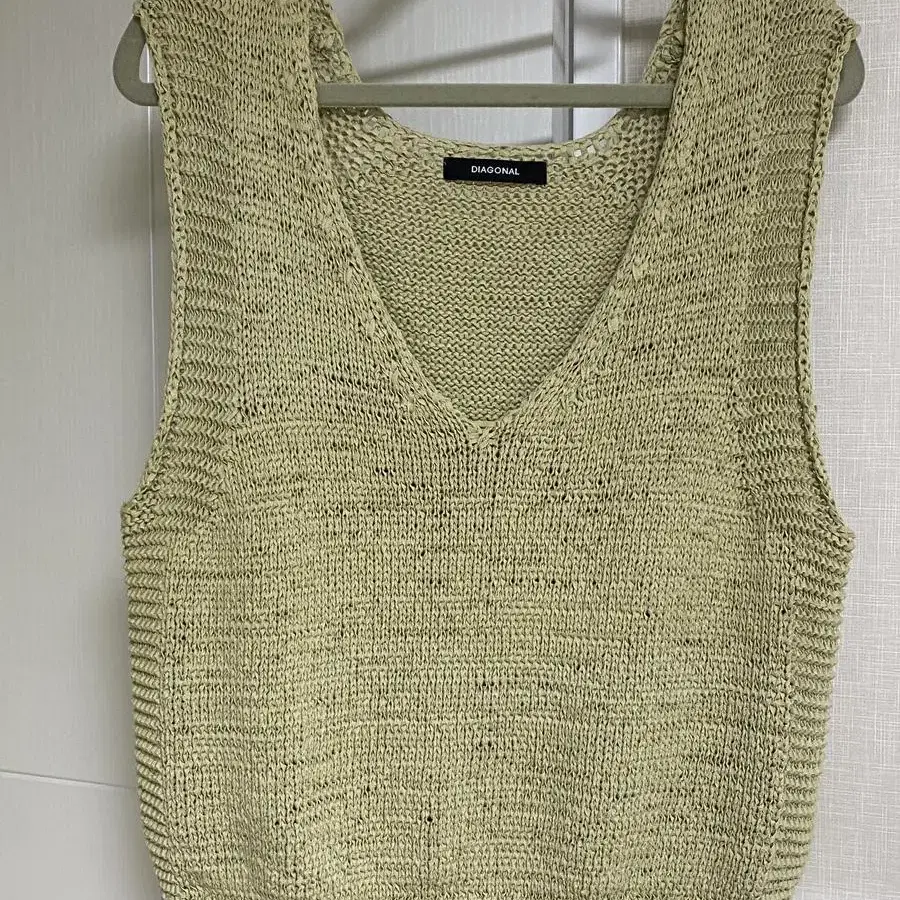 다이애그널 PLAIN KNIT SLEEVELESS (lime)