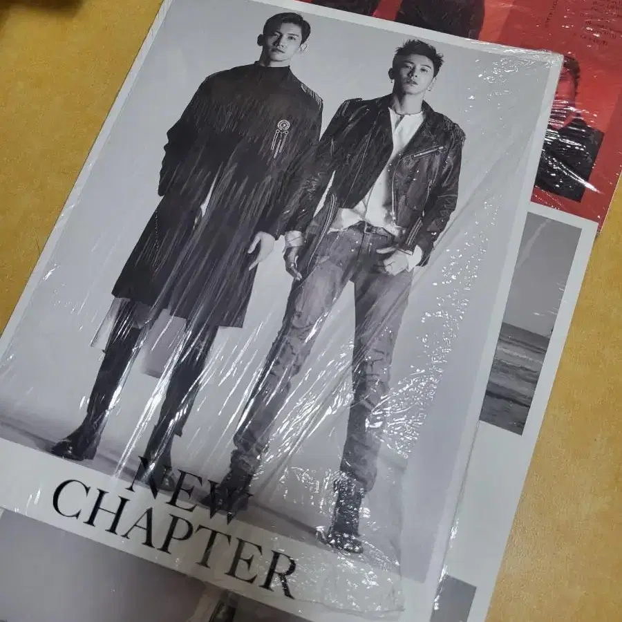 앨범 7장+ 슬로건 2개 운포 3.3만원 동방신기 new chapter