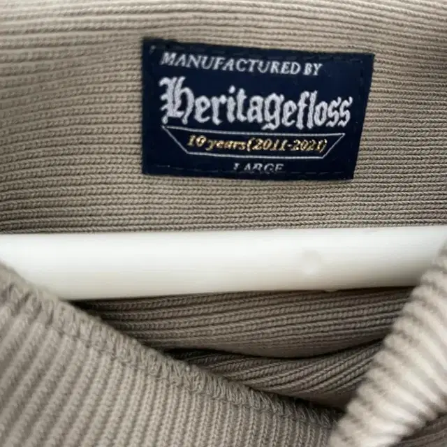 Heritage floss 헤리티지 플로스 Football sleeve