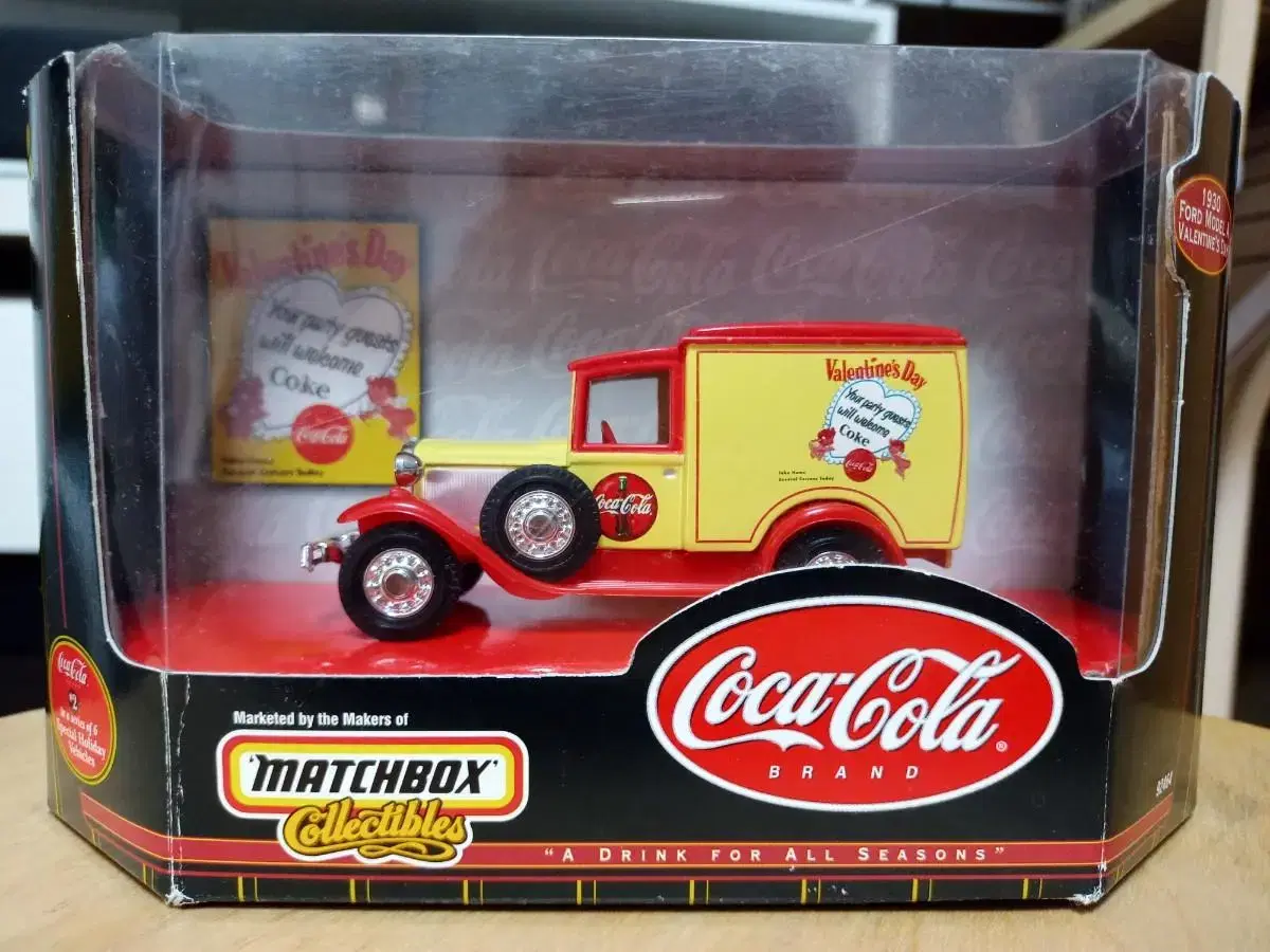 Coca-Cola Antique Minicar Diecast 1/43