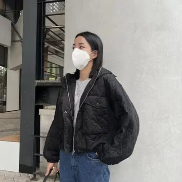 랄라라운지 깔깔이 점퍼 블랙 F | 브랜드 중고거래 플랫폼, 번개장터 랄라라운지 깔깔이 점퍼 블랙 F | 브랜드 중고거래 플랫폼, 번개장터