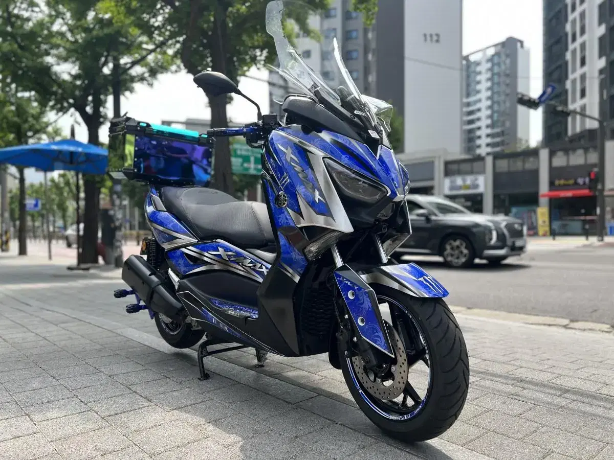 Xmax300  블루 데칼 판매합니다