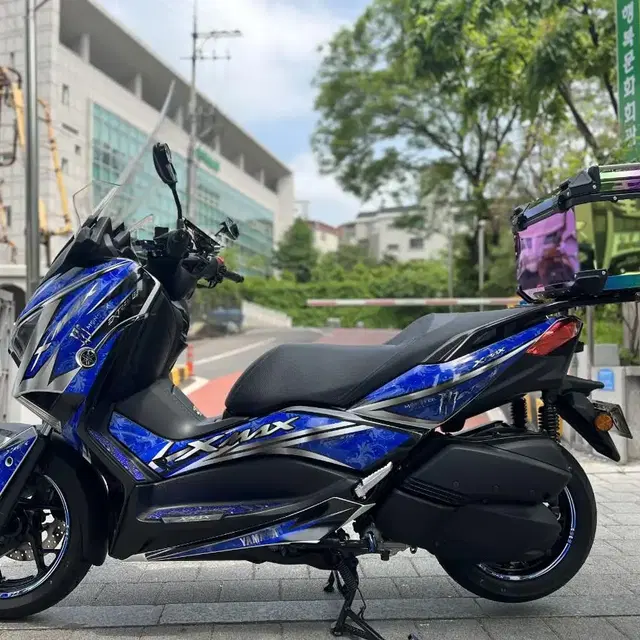 Xmax300  블루 데칼 판매합니다