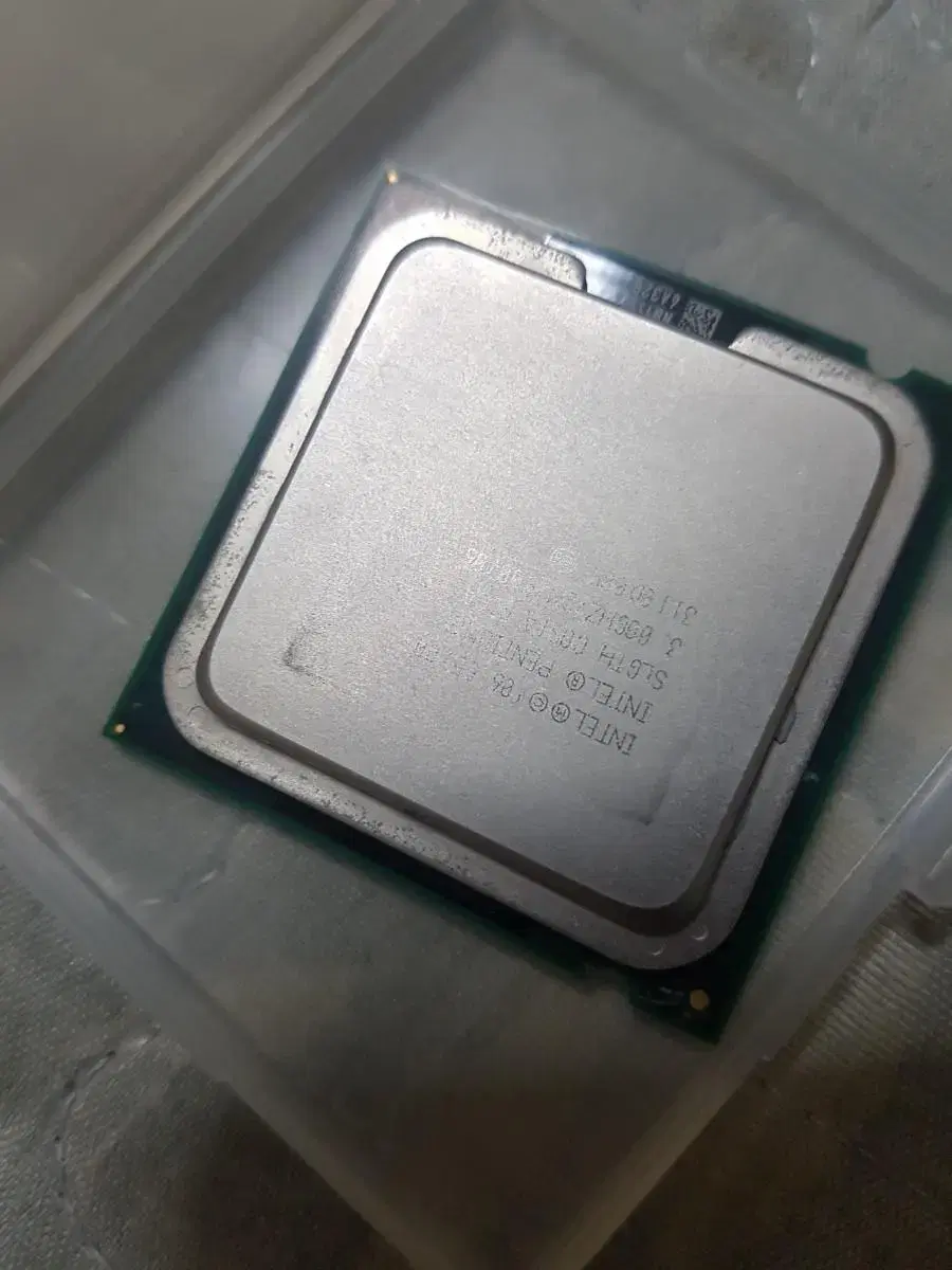 cpu  e5700 775보드 소켓775