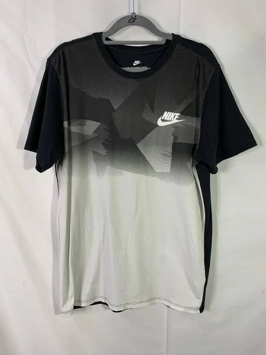 NIKE Round Cotton Tee Short Sleeve T-Shirt L