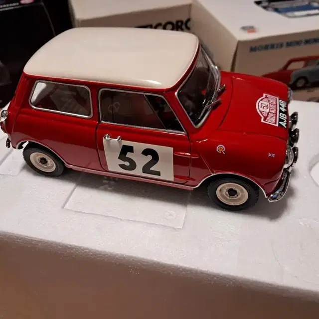 kyosho mini Cooper 1/18