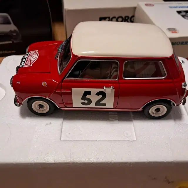 kyosho mini Cooper 1/18