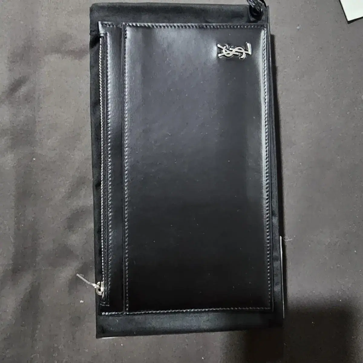 (추가인하) 생로랑 -YSL TINY MONO BPOUCH SIL