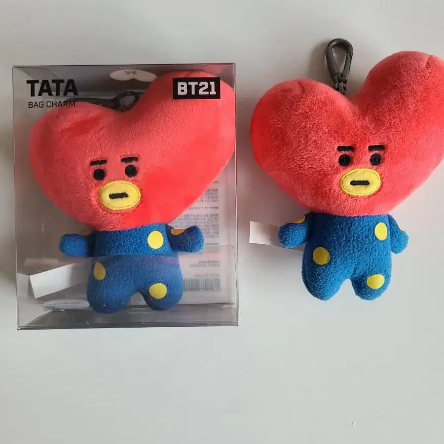 bt21 타타 tata 굿즈 판매 (백참, 키링, 피규어, 손선풍기)